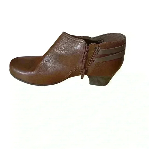 Clarks Tan Leather Ankle Boots Size 8.5M - Picture 5 of 8